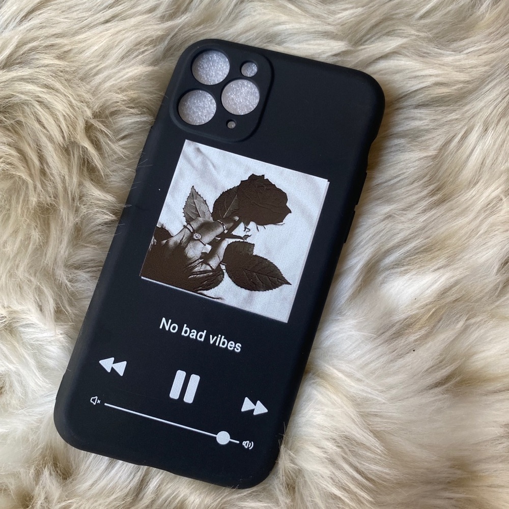 NEW - black iPhone case 11 pro and 12 pro - Picture 4 of 6
